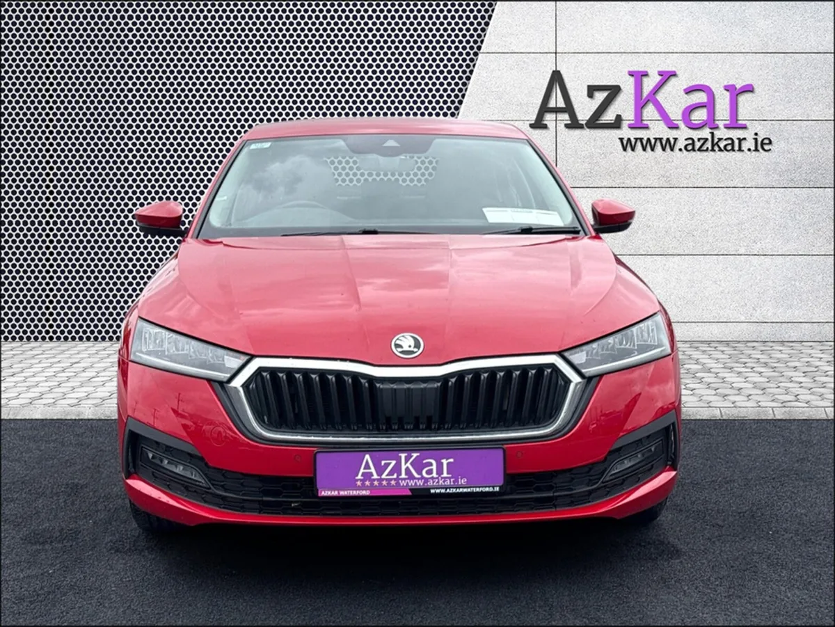 Skoda Octavia 2022 SE TECH IV 1.4 TSI AUTOMATIC PH - Image 2