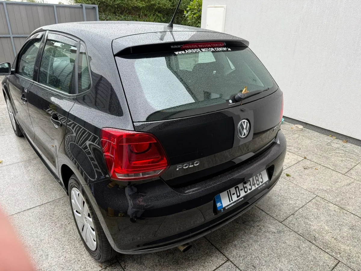Volkswagen Polo 2011 - Image 2