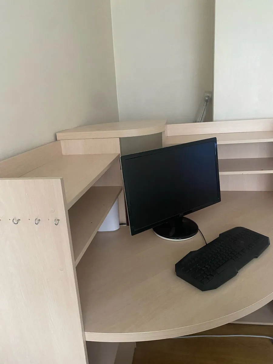 Desk - Image 2
