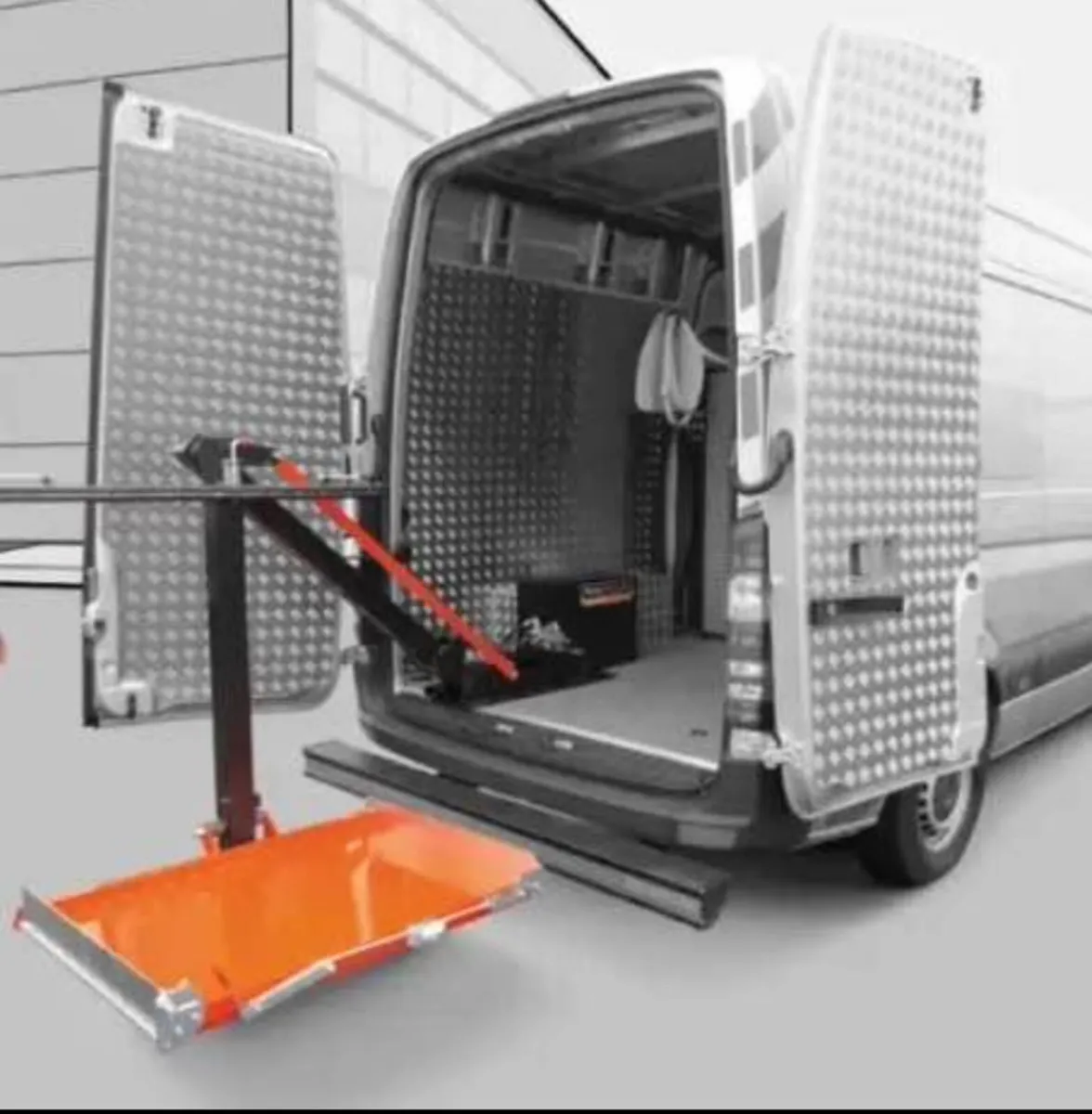 Van Tail Lift - Image 1