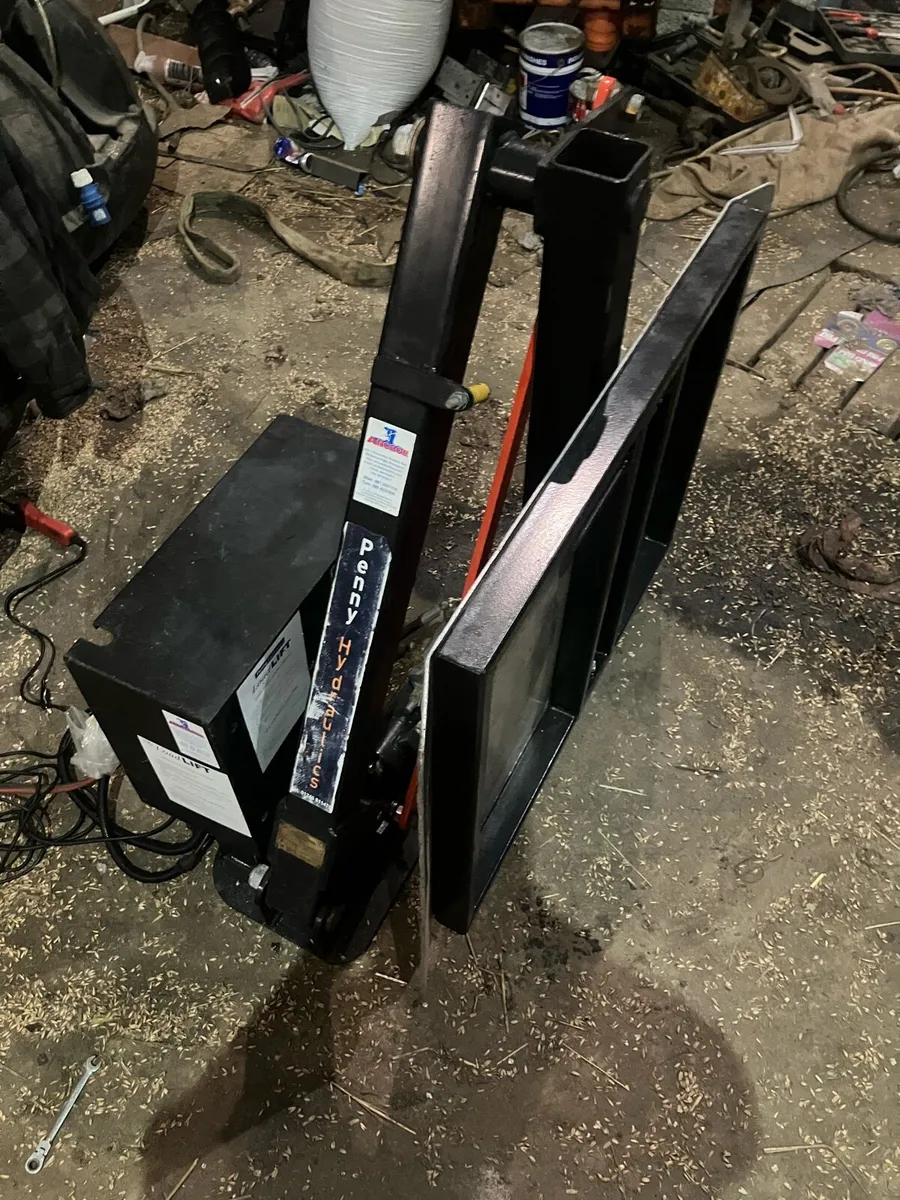 Van Tail Lift - Image 3