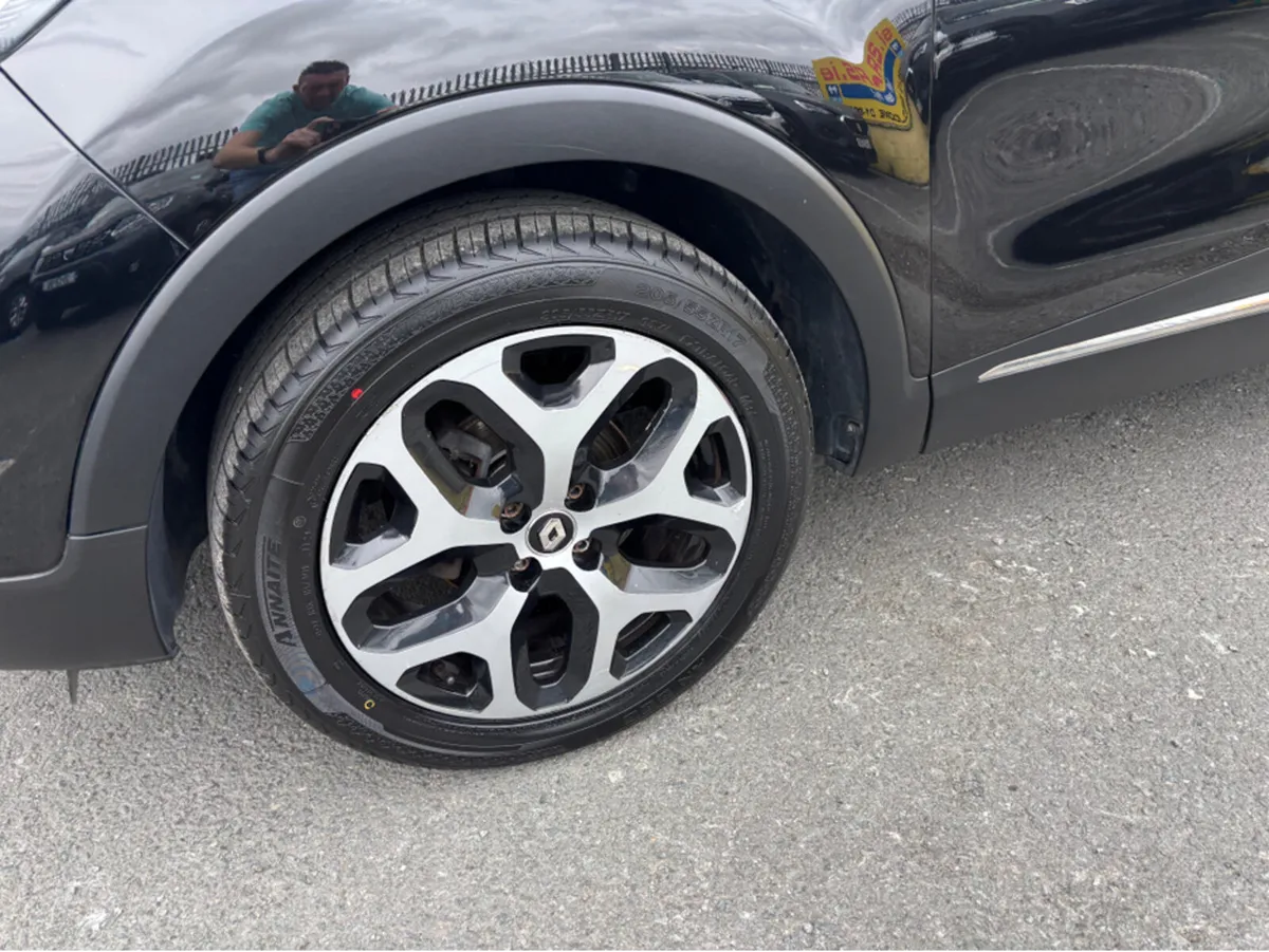 Renault Captur SIGNATURE X NAV TCE 90 4DR - Image 3