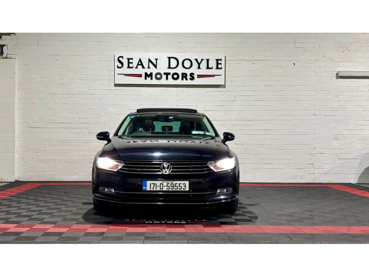 Volkswagen Passat 2017 2.0 TDI GT BLUEMOTION HIGH - Image 4