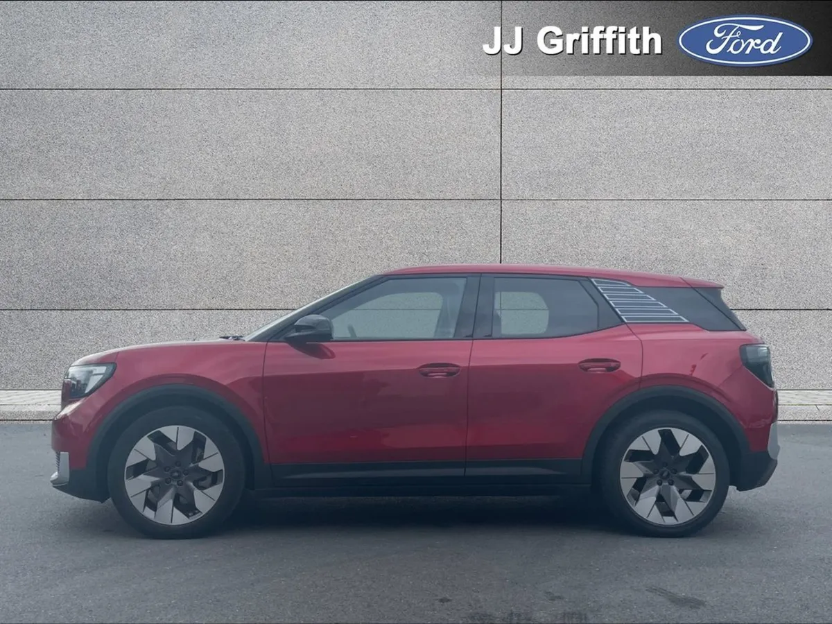 Ford Explorer Premium 77kwh Extended Range RWD - Image 3