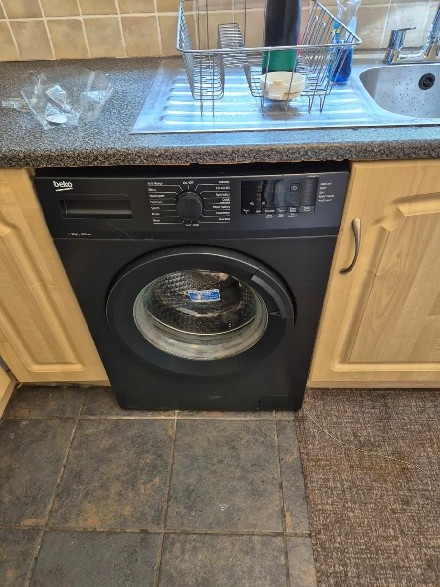 Beko 10kg Washing Machine 1400 Spin - Image 1