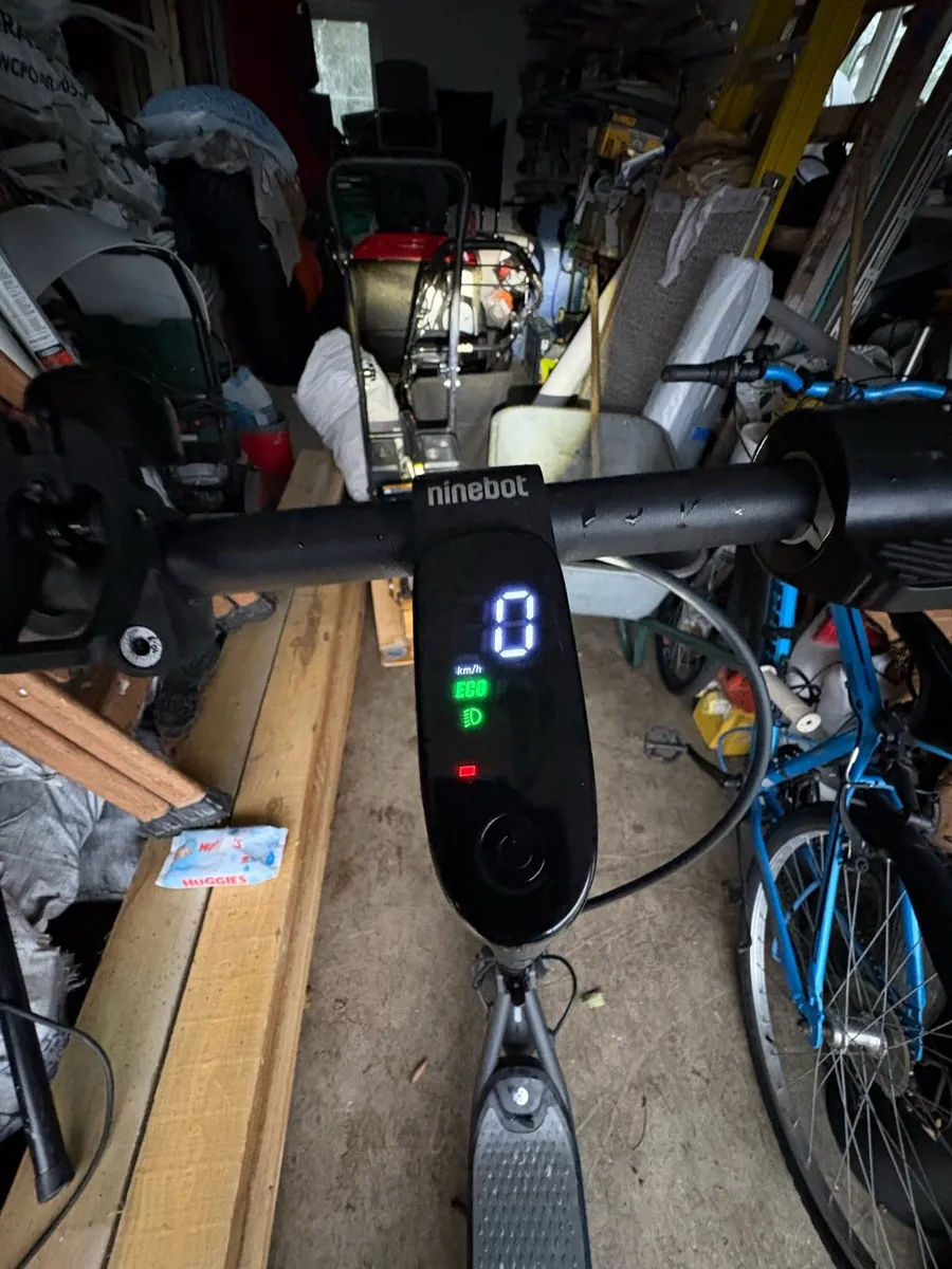 SEGWAY NINEBOT electric scooter - Image 4