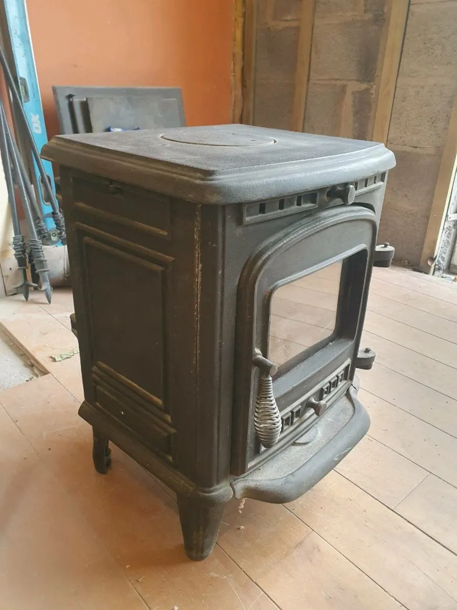 Cast Iron Stove - Image 3