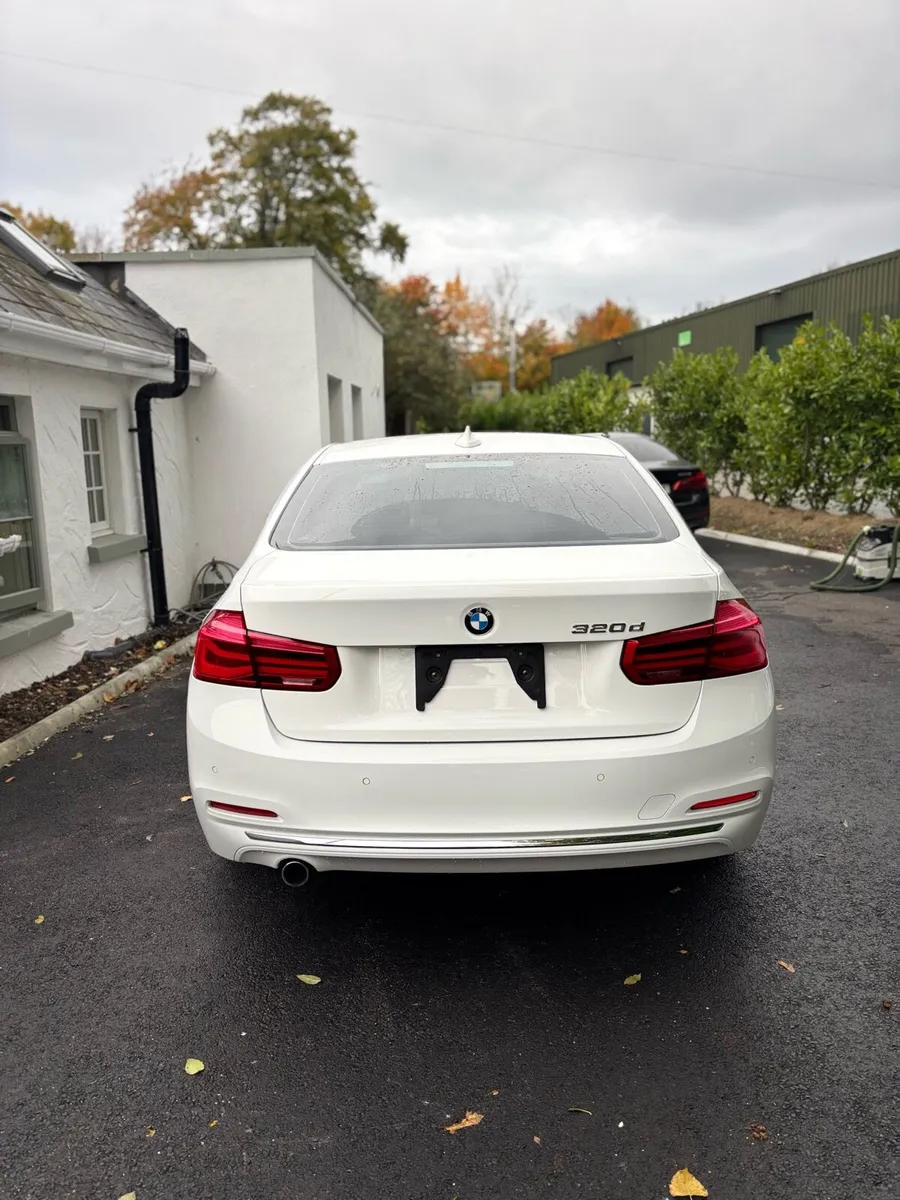 BMW 320D - Luxury Line | Only 67000KM - Image 4