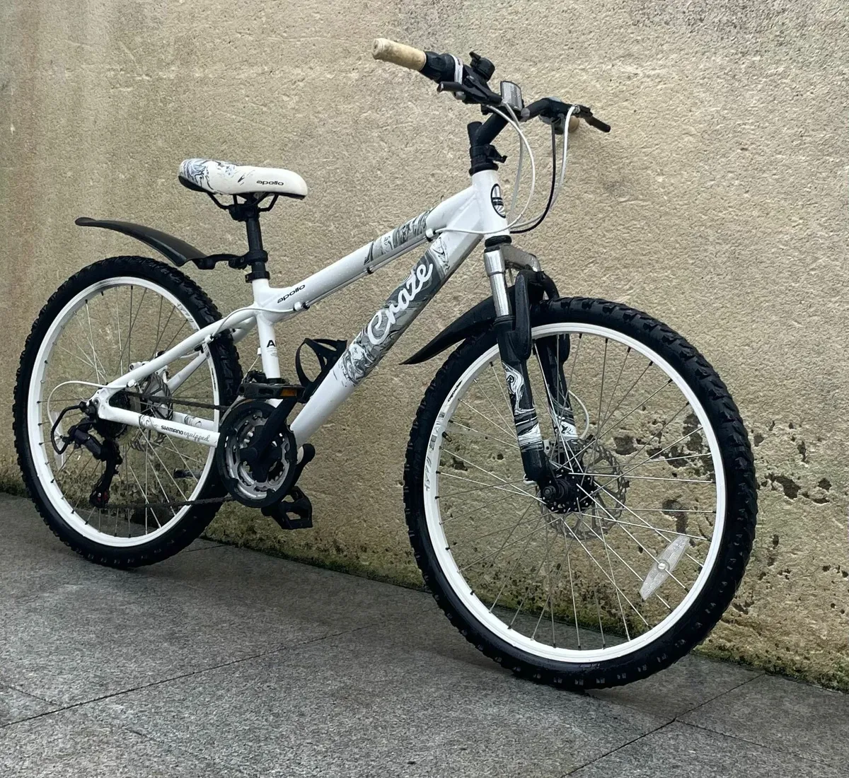 Apollo bicycle 24 inch - Image 4