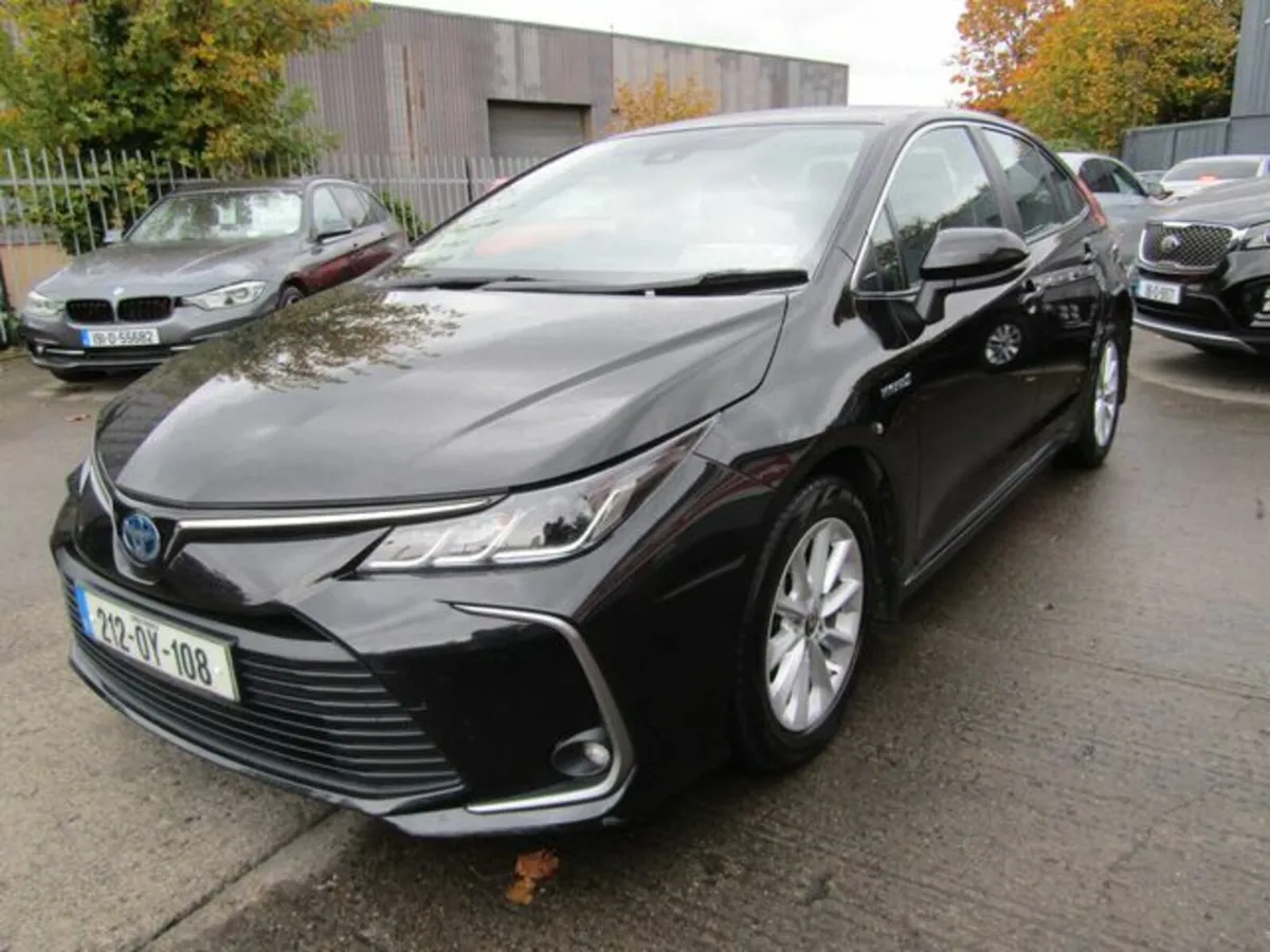 Toyota Corolla Hybrid Luna 4DR Auto 4DR Auto - Image 4