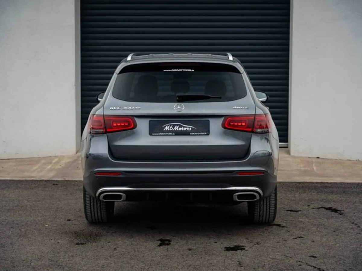 Mercedes-Benz GLC GLC 300 DE 4MATIC AMG LINE - Image 4
