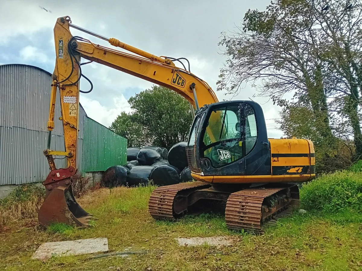 JCB JS130 - Image 2