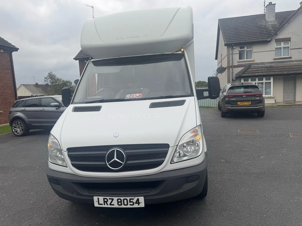 Mercedes Sprinter Luton - Image 4