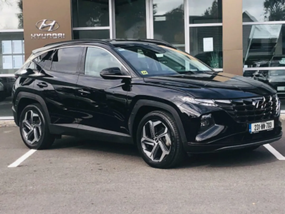 Hyundai Tucson Executive Plus 1.6 Hybrid Automatic - Image 1