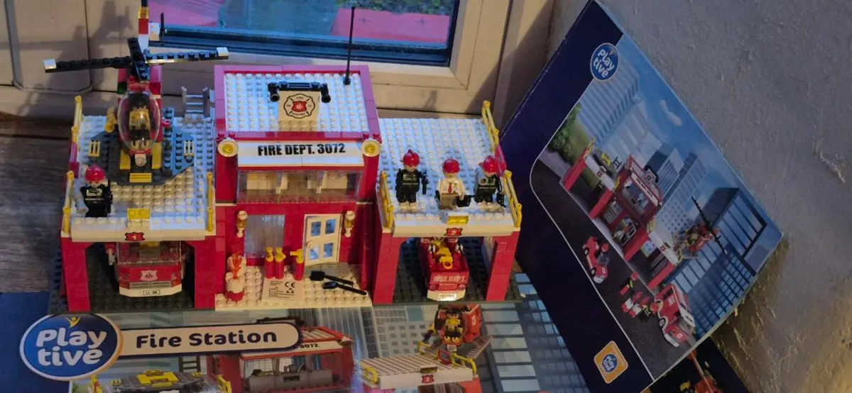Lego Fire Station Set - Image 2