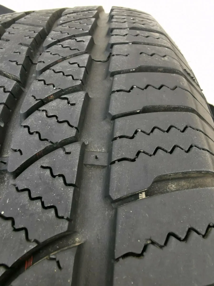 Tyre - Image 3