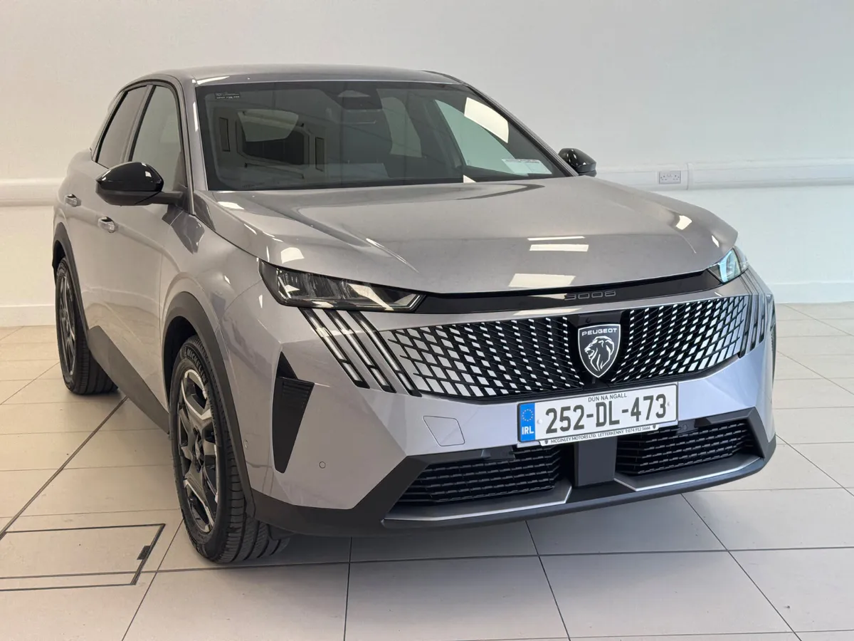 Peugeot e3008 Electric Allure Auto 2025 - Image 1