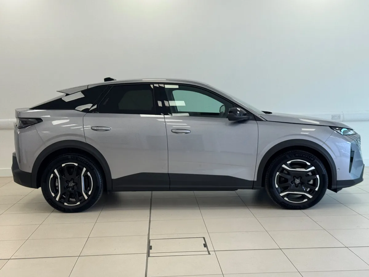 Peugeot e3008 Electric Allure Auto 2025 - Image 3