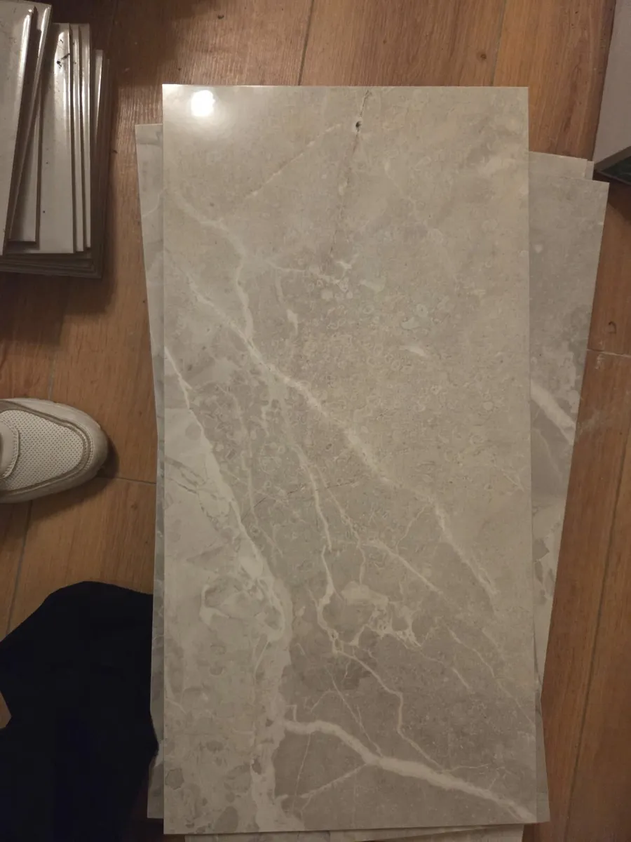 Wall tiles