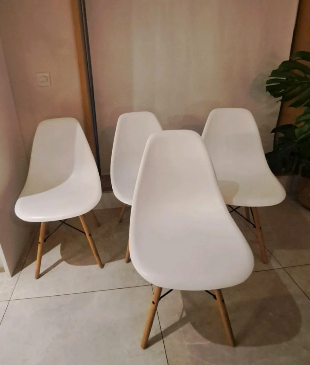 4 x white dining chairs - Image 1