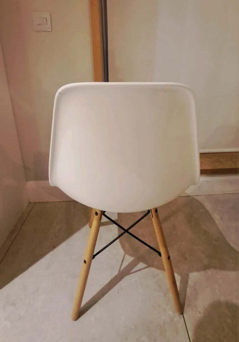 4 x white dining chairs - Image 3