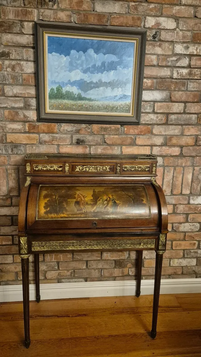 Antique bureau - Image 1