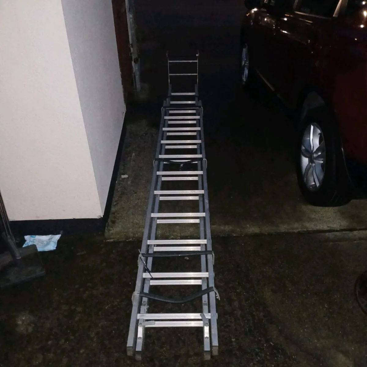 Roofing  ladders - Image 1