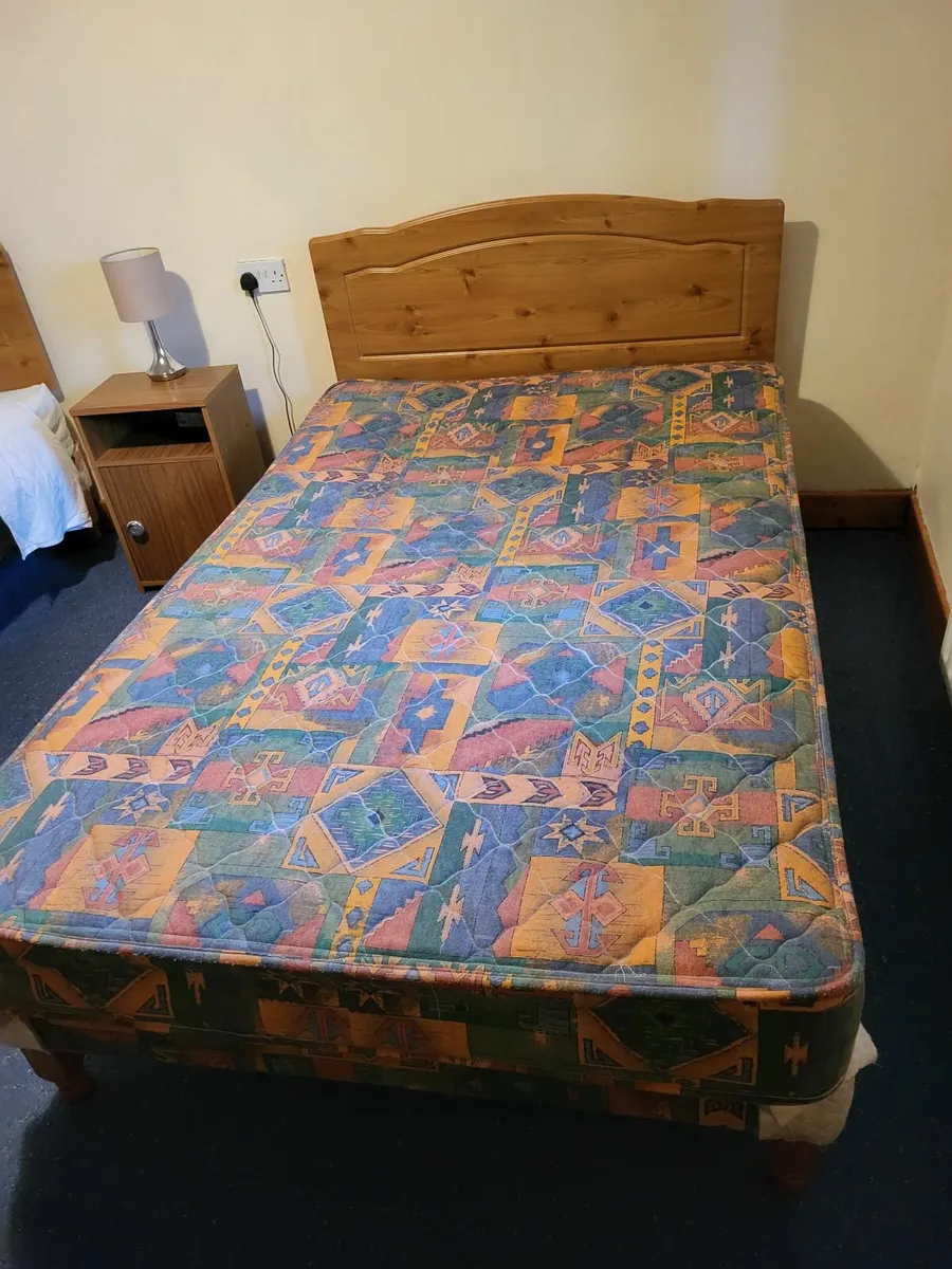 Beds - Image 1