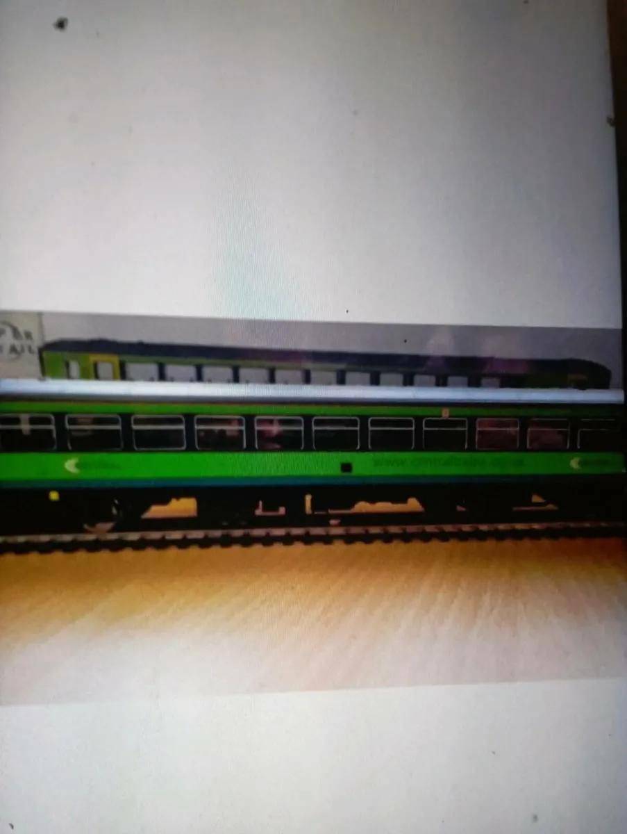 HORNBY  OO CENTRAL TRAINS  CLASS 153  DMU - Image 2
