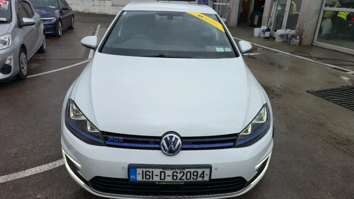 Volkswagen Golf 1.4 GTE 204P BHP AUTO - Image 3