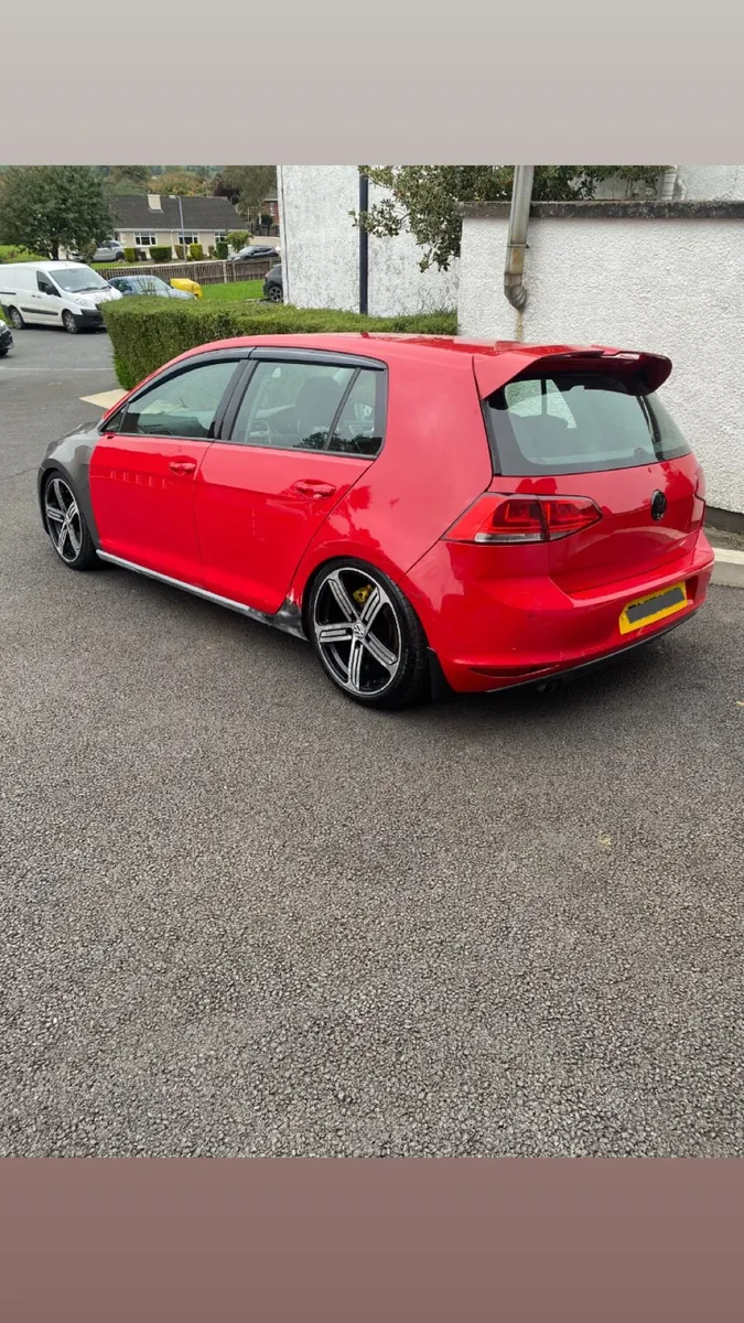 2015 Volkswagen Golf Match - Image 4