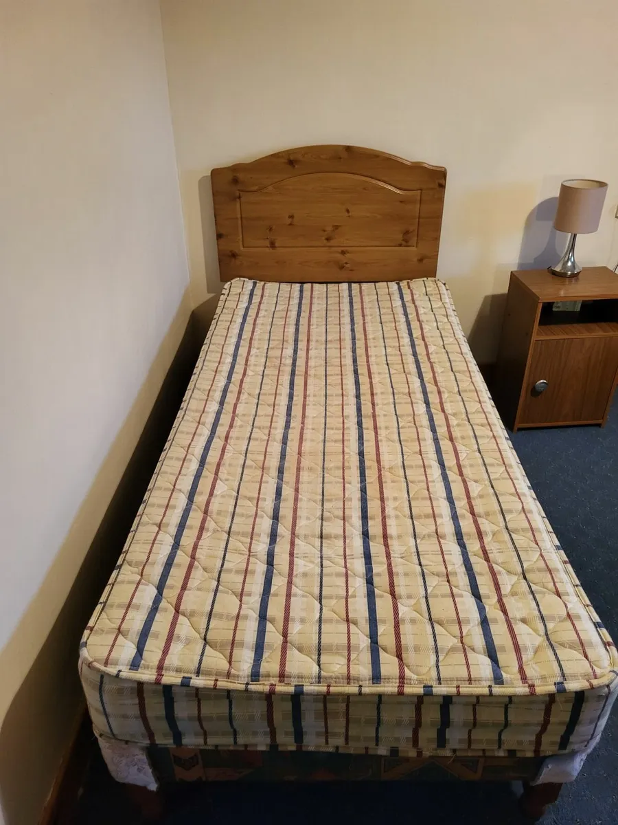 Beds - Image 2