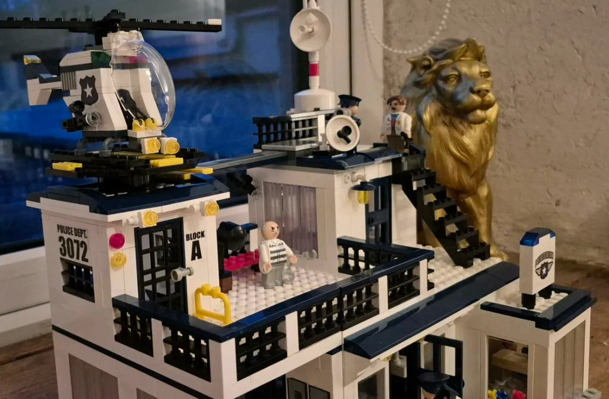 Lego Police Station Set - Image 2