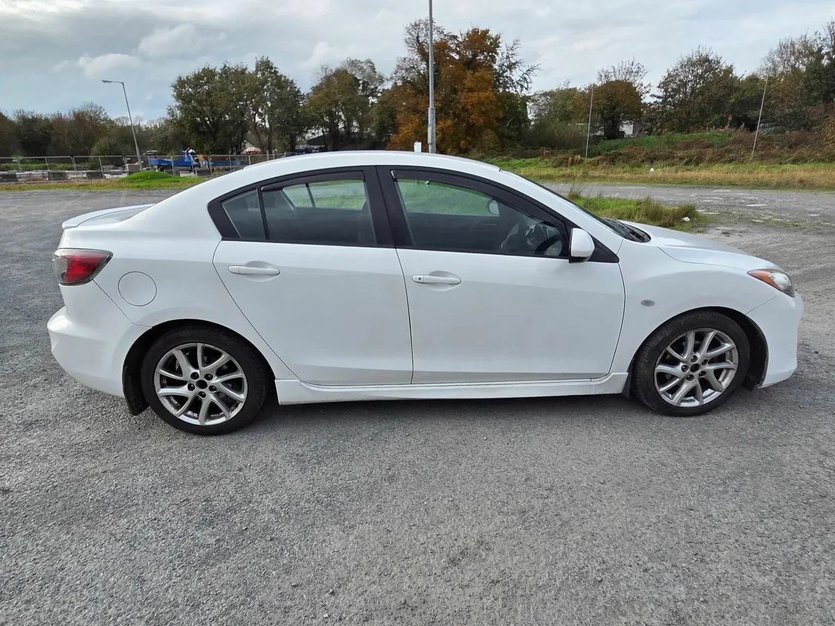 Mazda3 Sport - Image 4