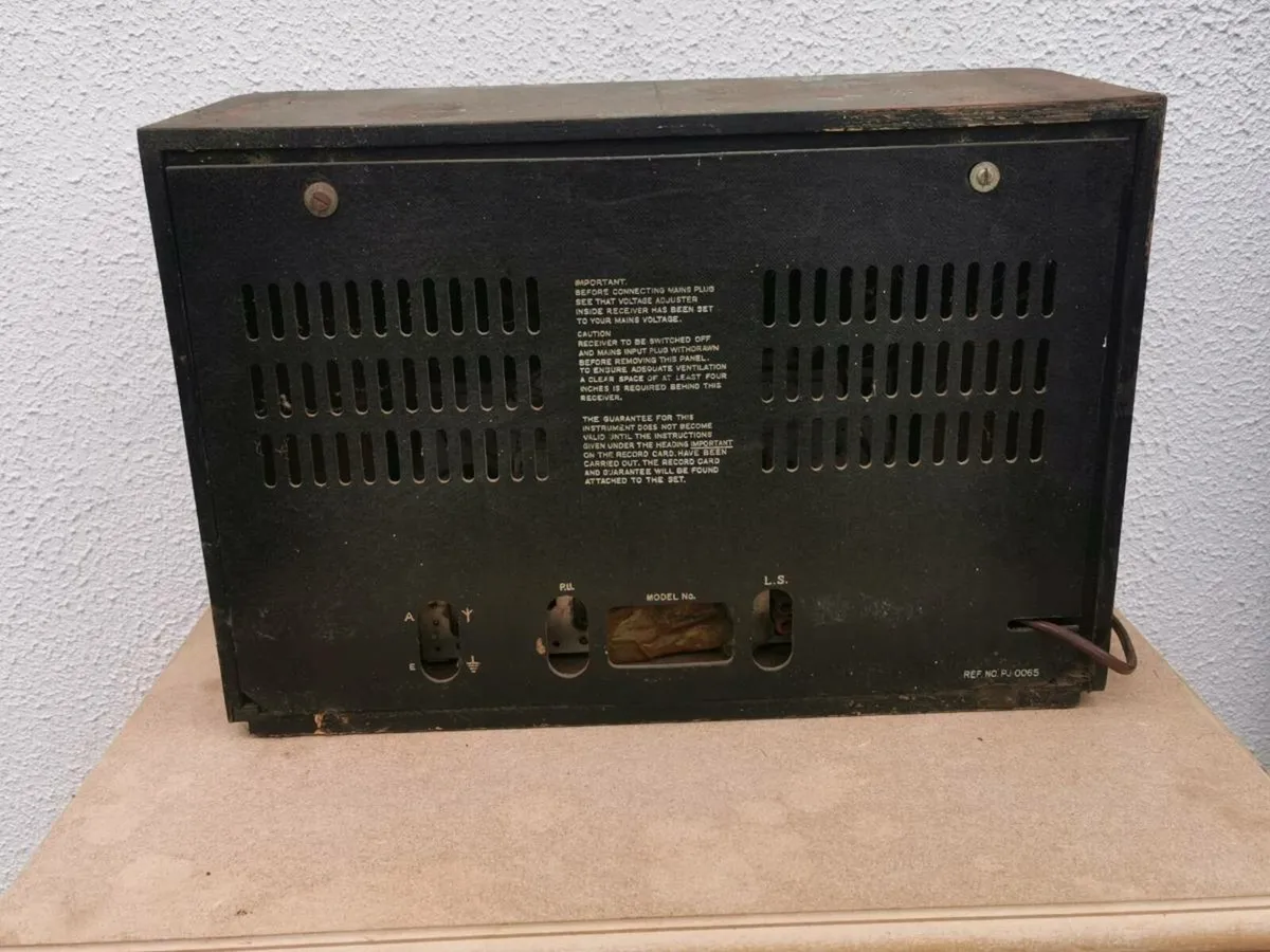 Vintage radio - Image 2