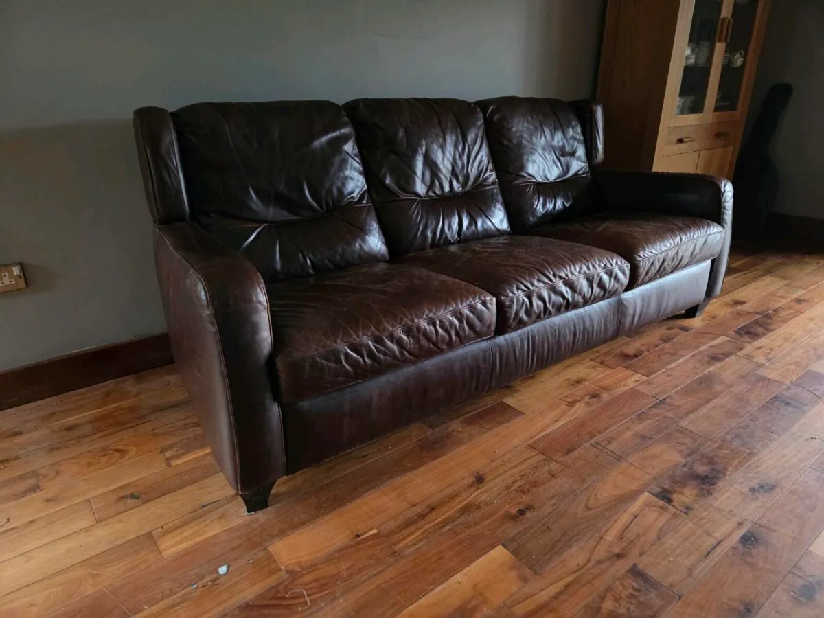 Natuzzi leather sofa and reclining armchair - Image 1