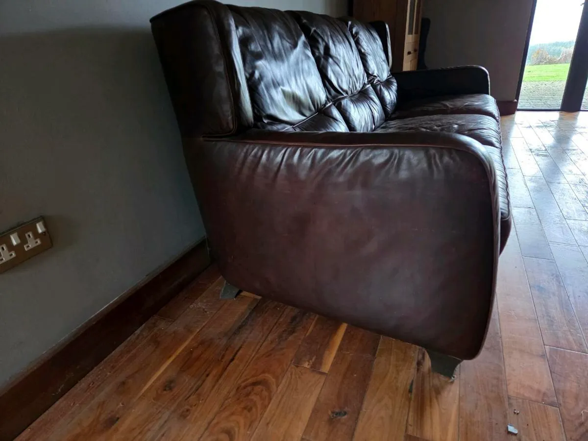 Natuzzi leather sofa and reclining armchair - Image 2