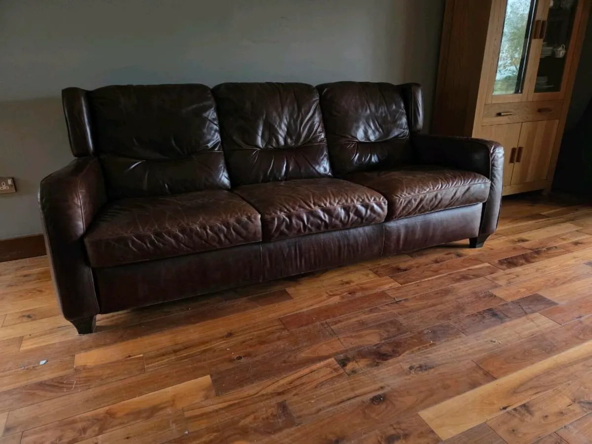 Natuzzi leather sofa and reclining armchair - Image 3