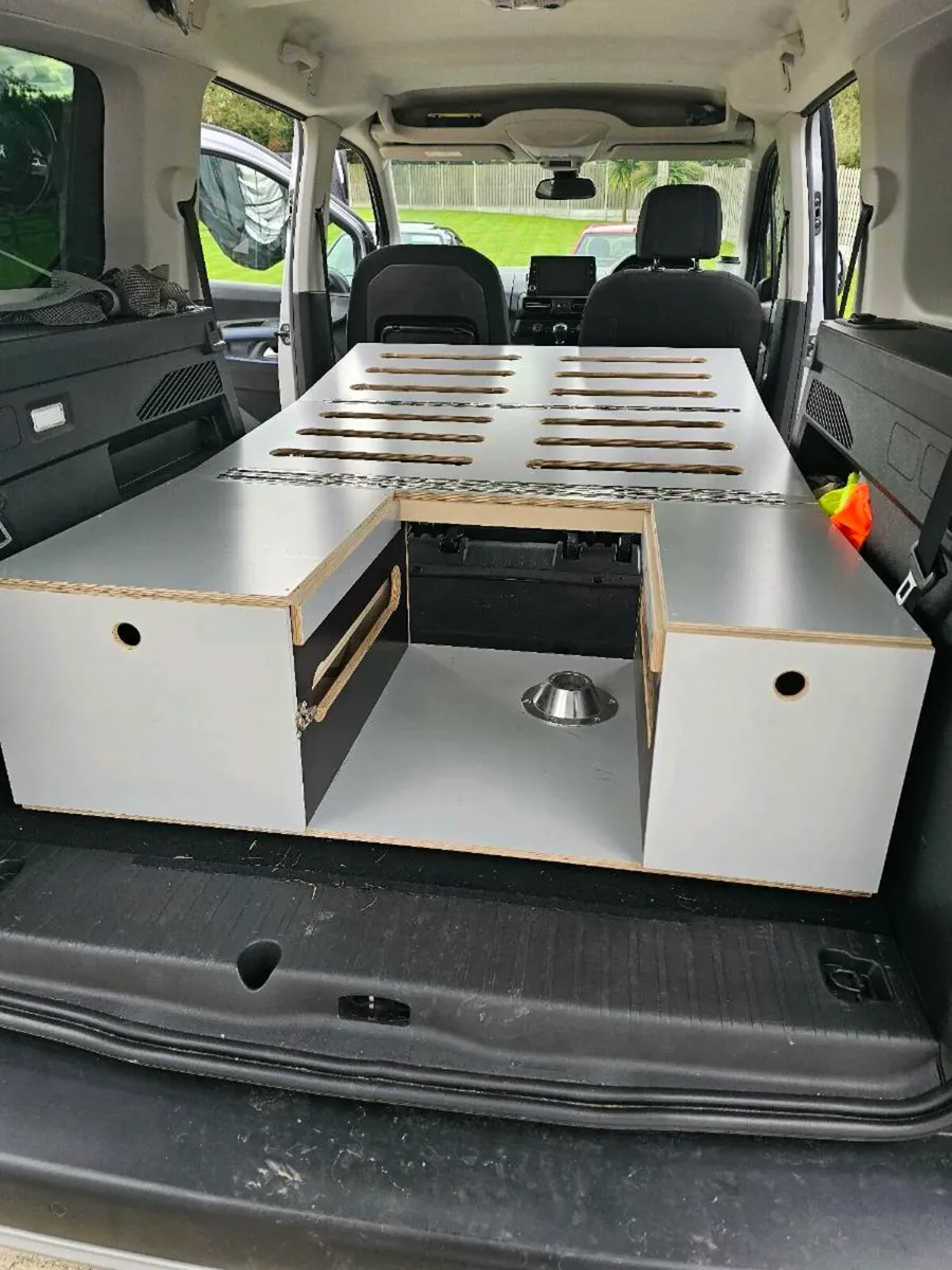 Micro Camper boot jump - Image 4