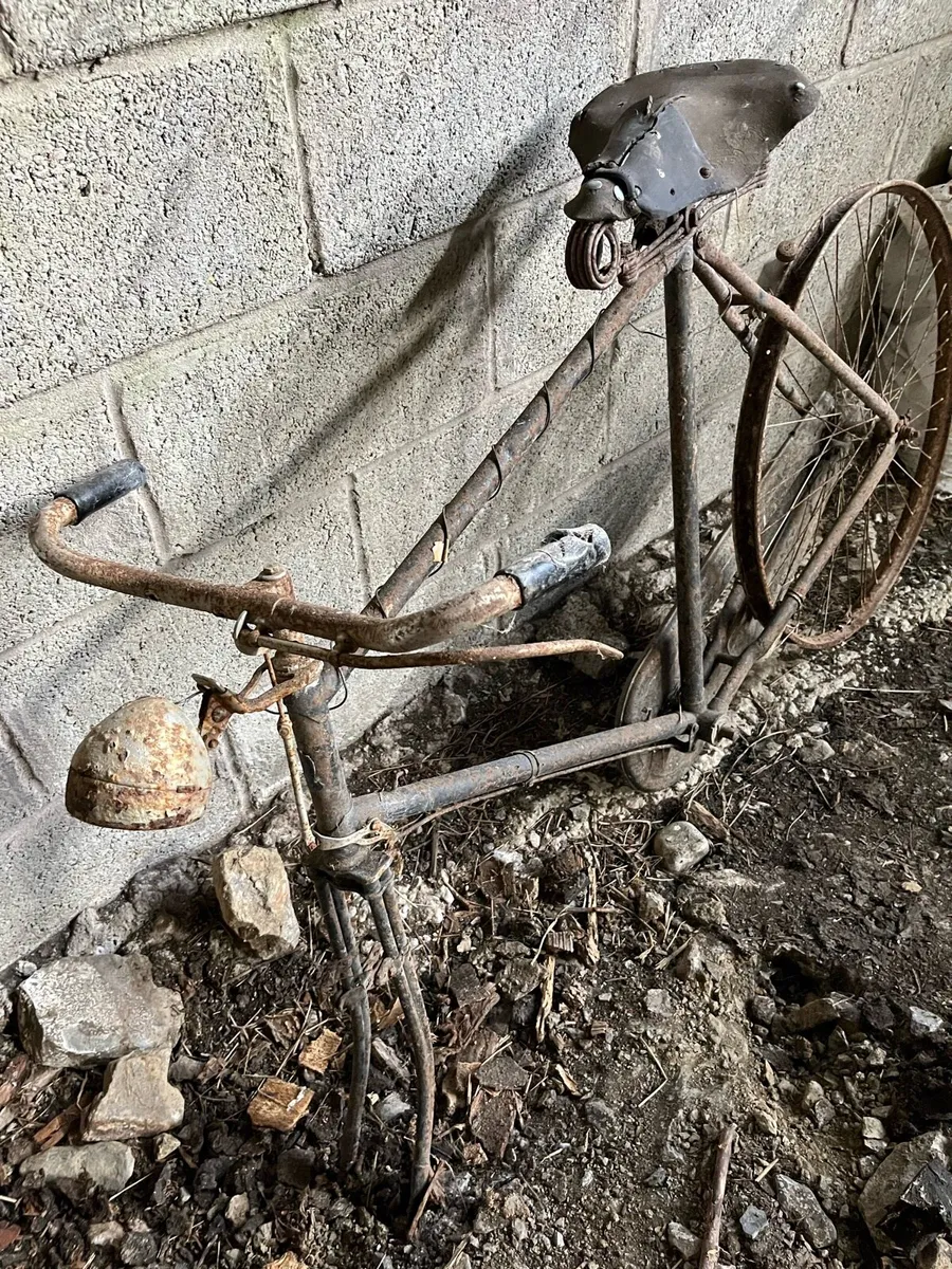 2 high nelly bicycles - Image 3