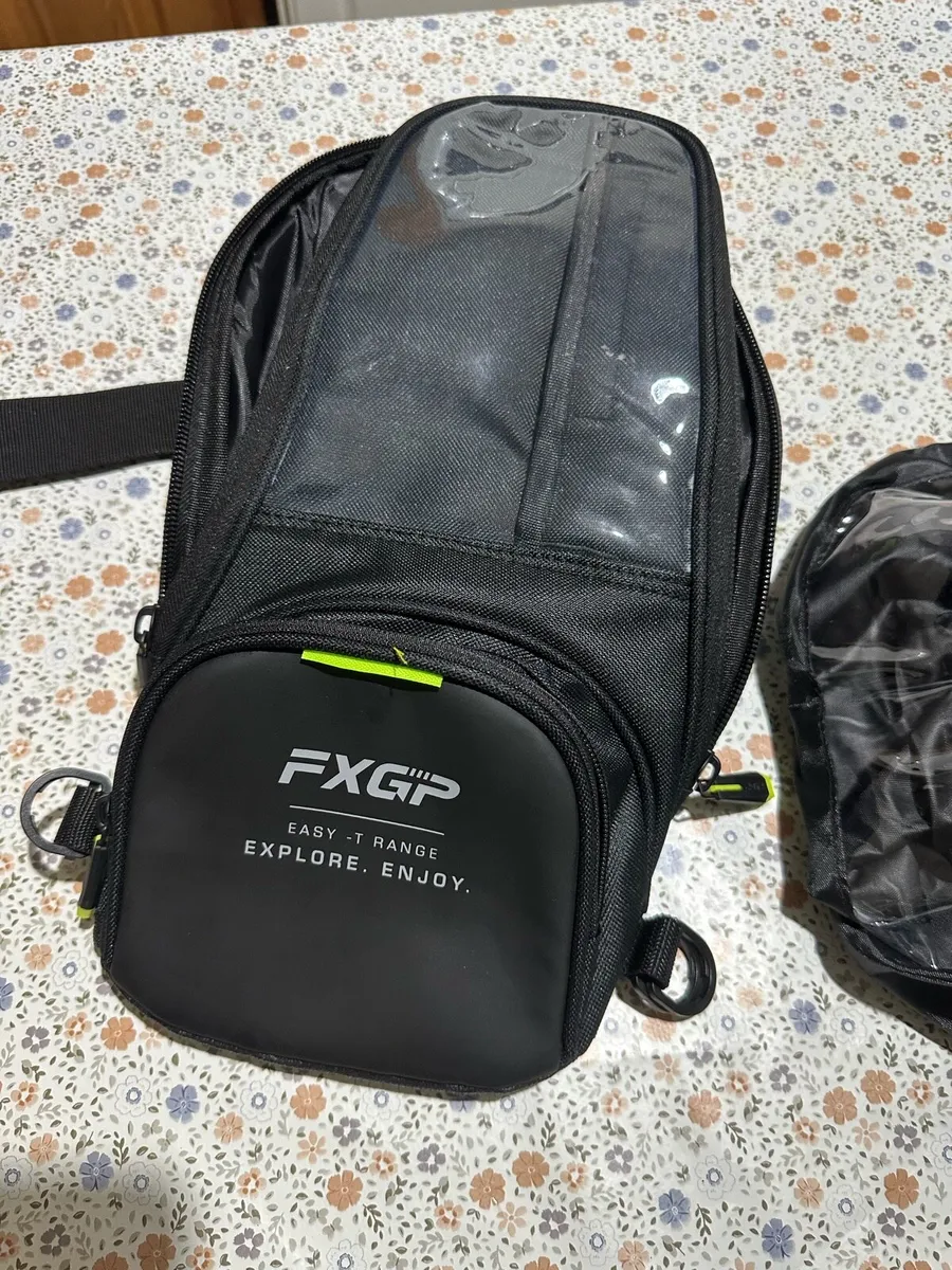 Tank bag for motorbike - Image 1