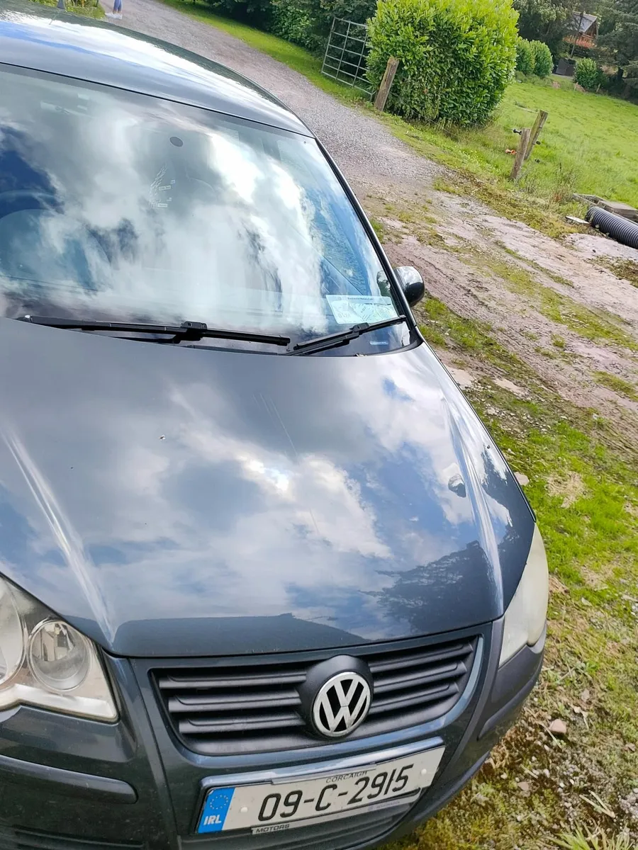 Volkswagen Polo 2009 - Image 2