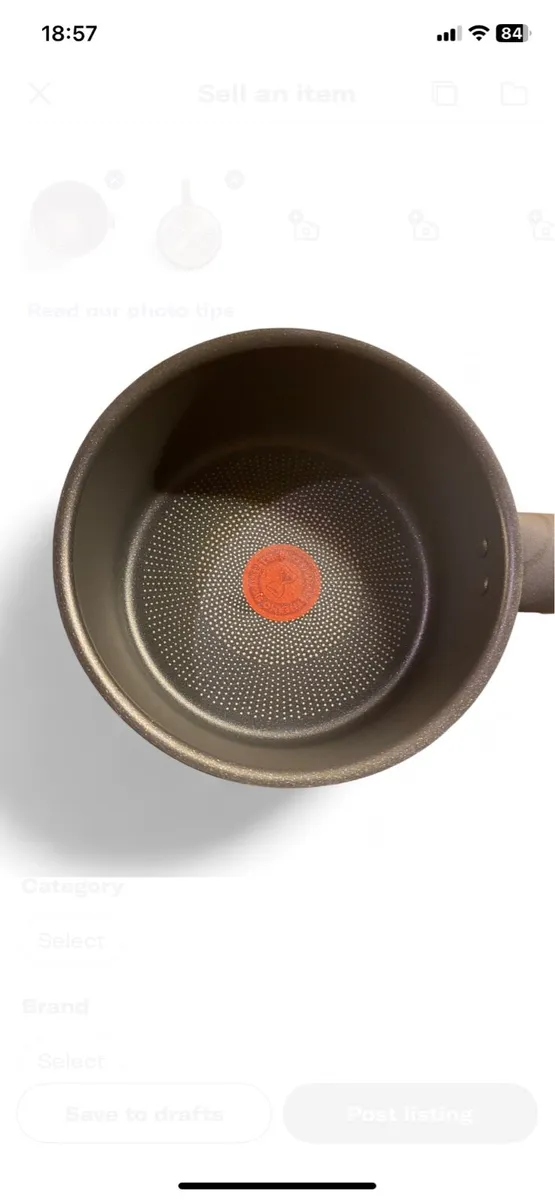 Tefal Titanium Excellence 18cm Saucepan - Image 3