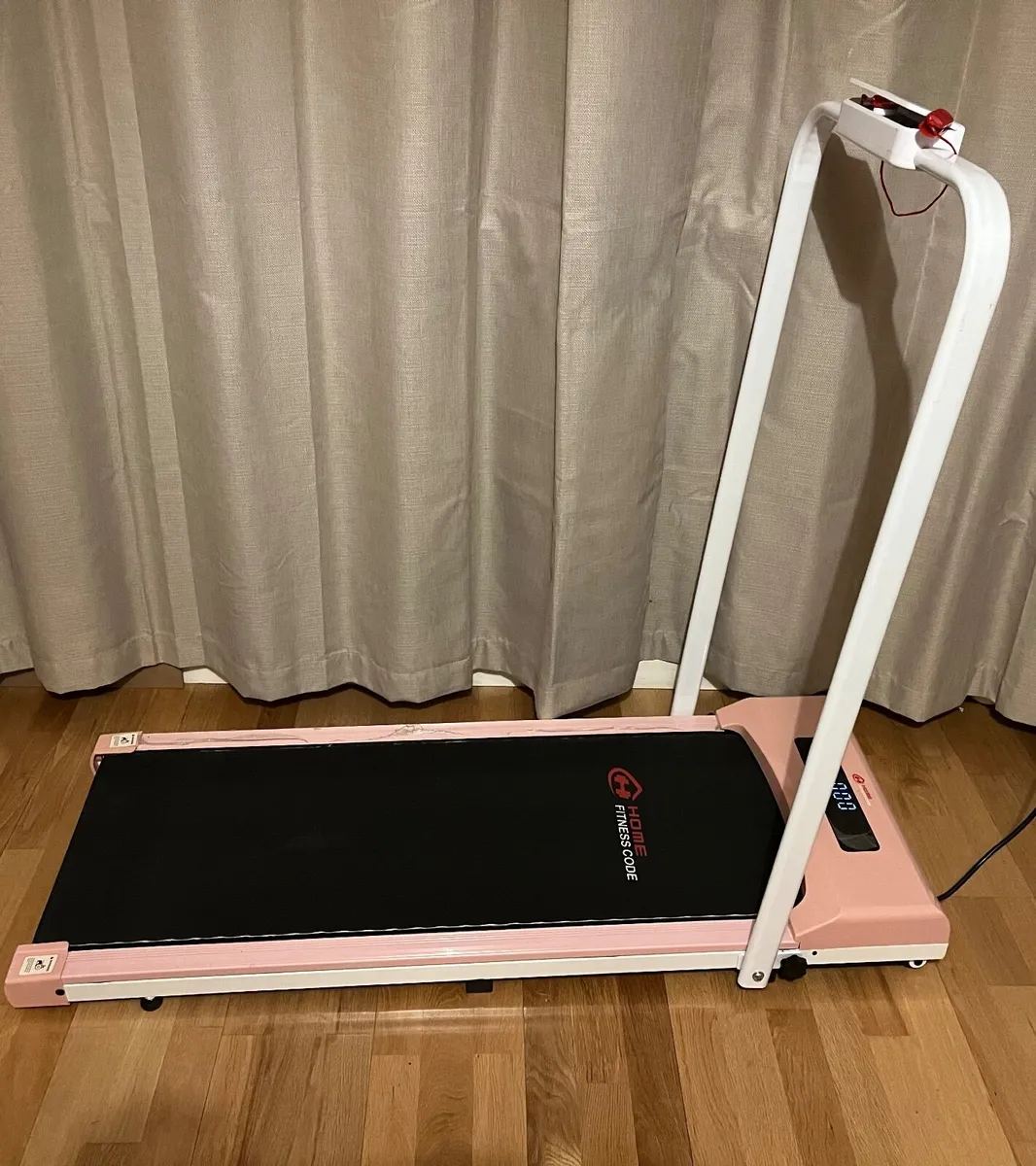 Treadmill - Image 1