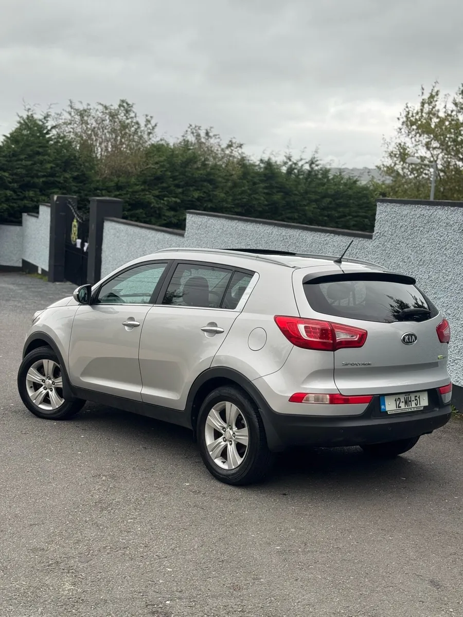 Kia Sportage 2012 - Image 2