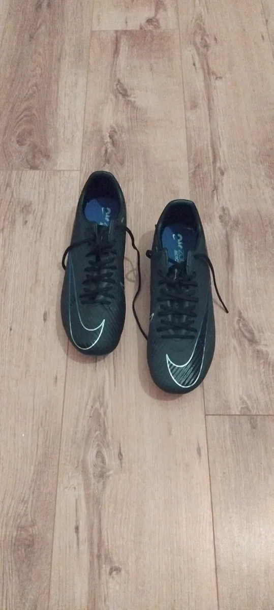 Football shoes - Image 3