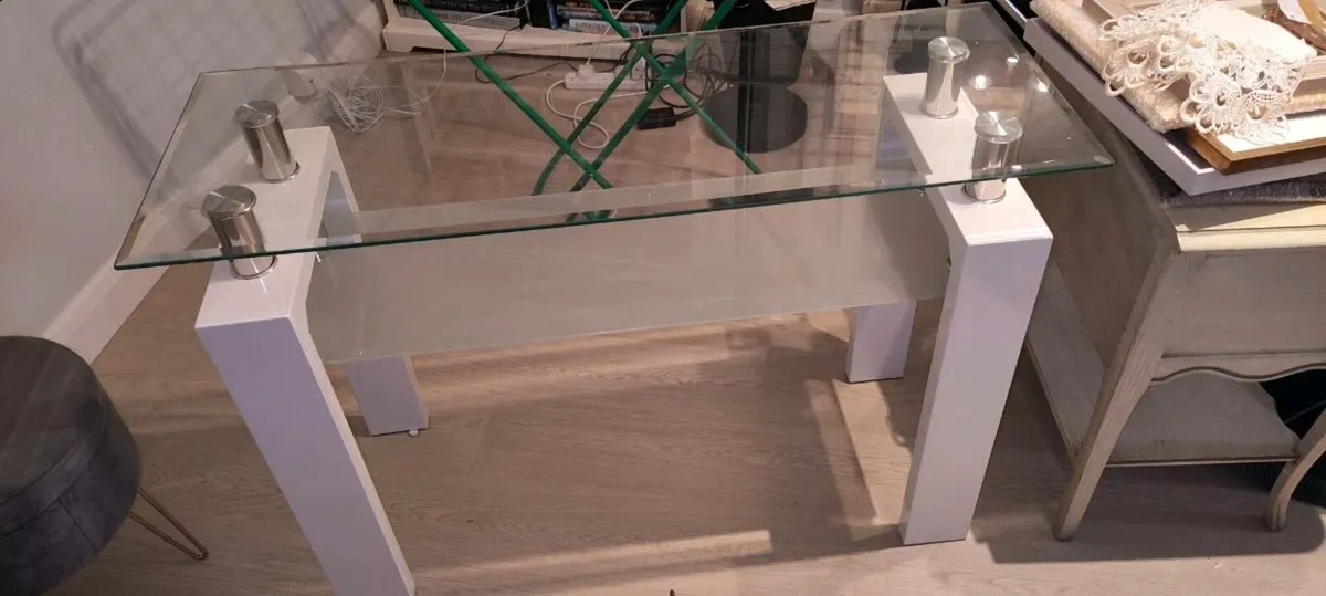 Console table