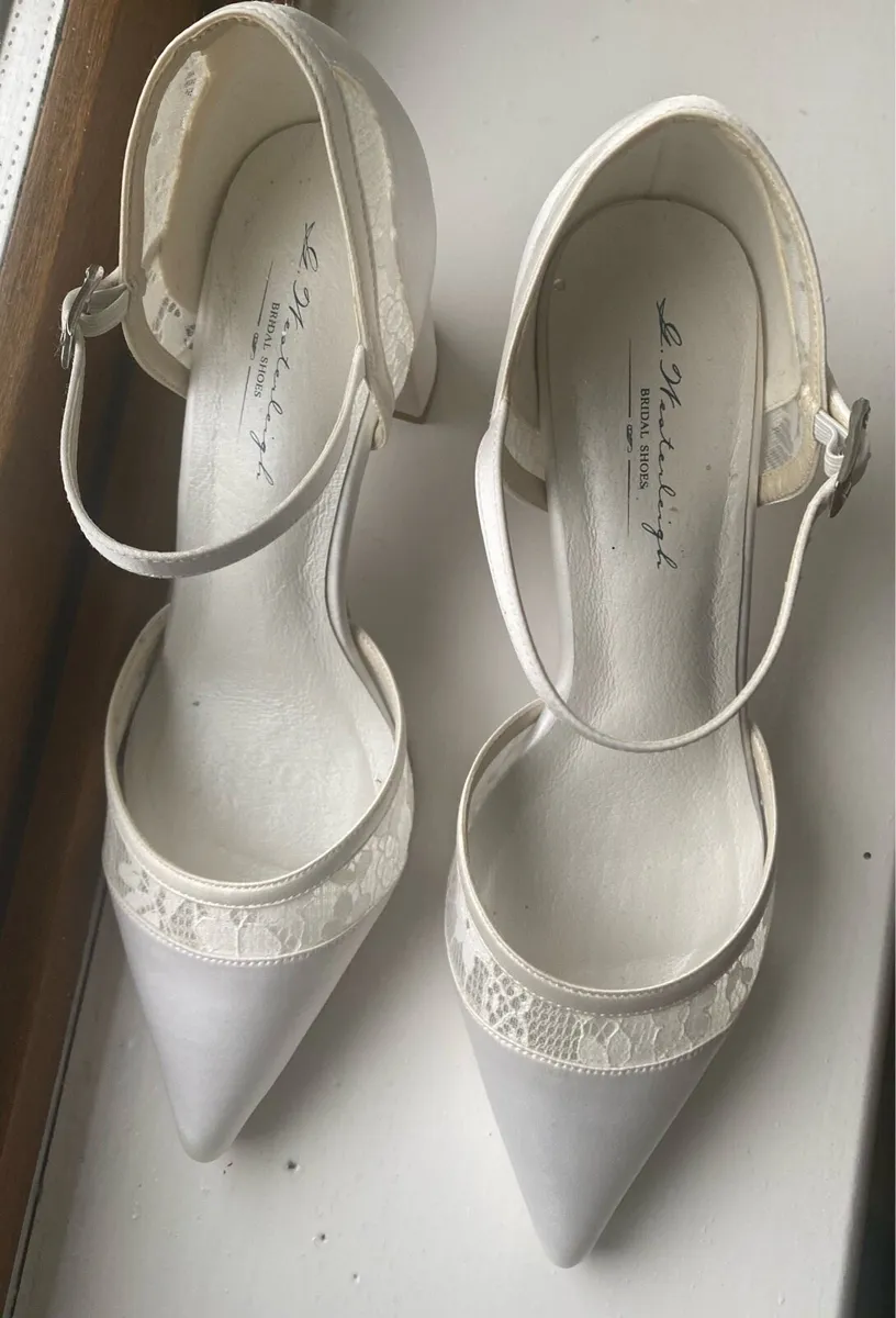 Wedding shoes - Image 4