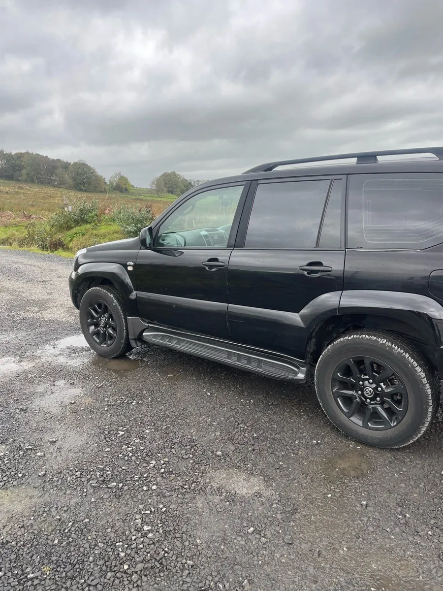 Toyota landcruiser - Image 4