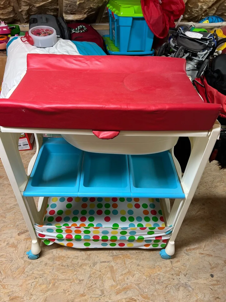 Baby changing unit - Image 3